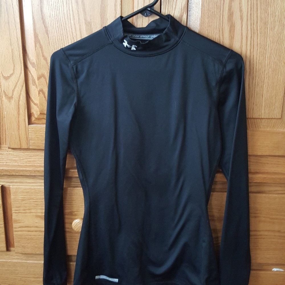 Like new UA cold gear mock turtleneck thermal